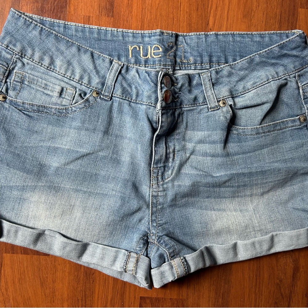 rue21 Light Wash Cuffed Denim Shorts